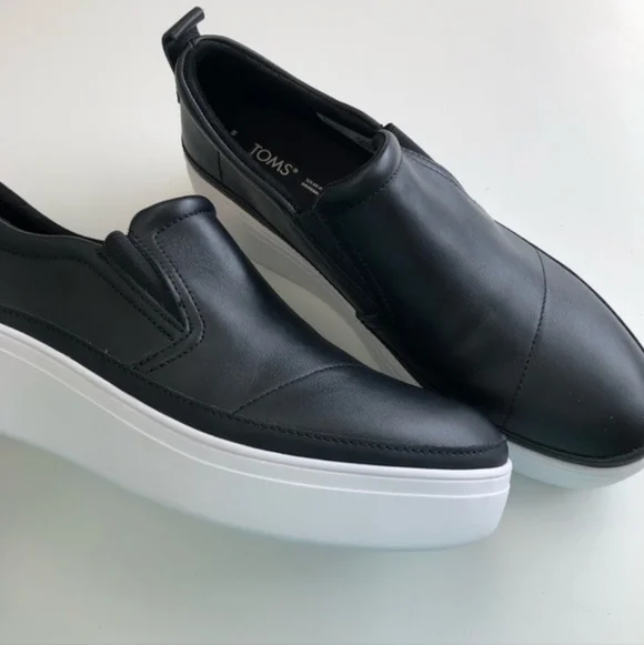 Women Toms Tristan Platform Sneakers. - Picture 1 of 7